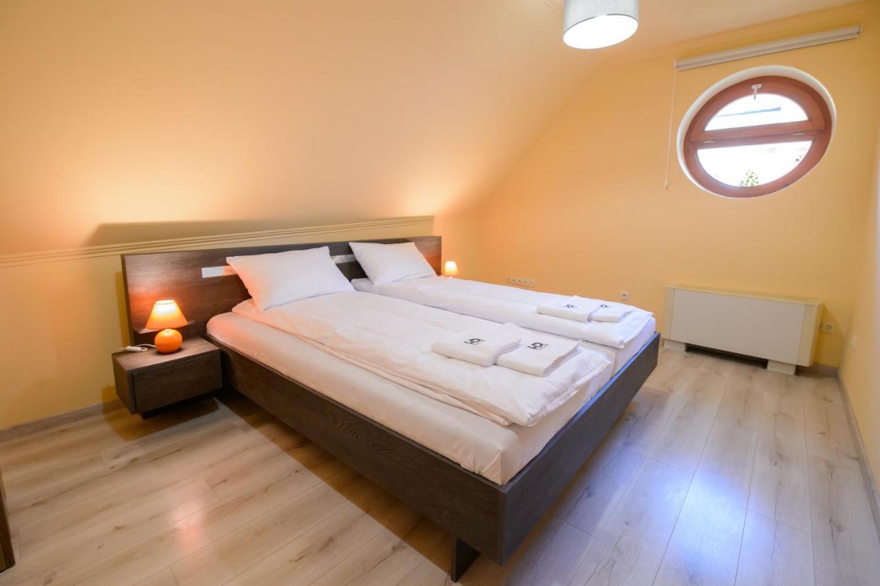 Hr Apartmanhaz Eğri Dış mekan fotoğraf