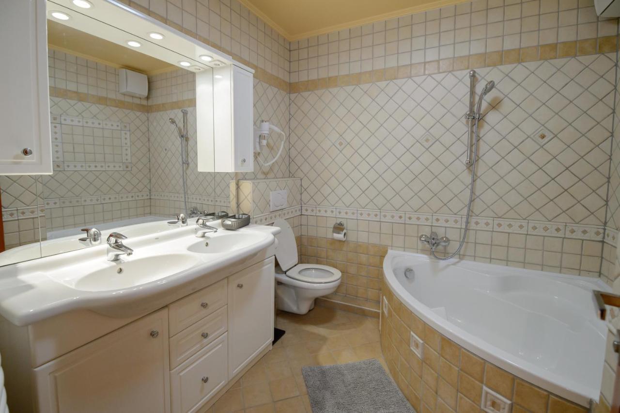 Hr Apartmanhaz Eğri Dış mekan fotoğraf