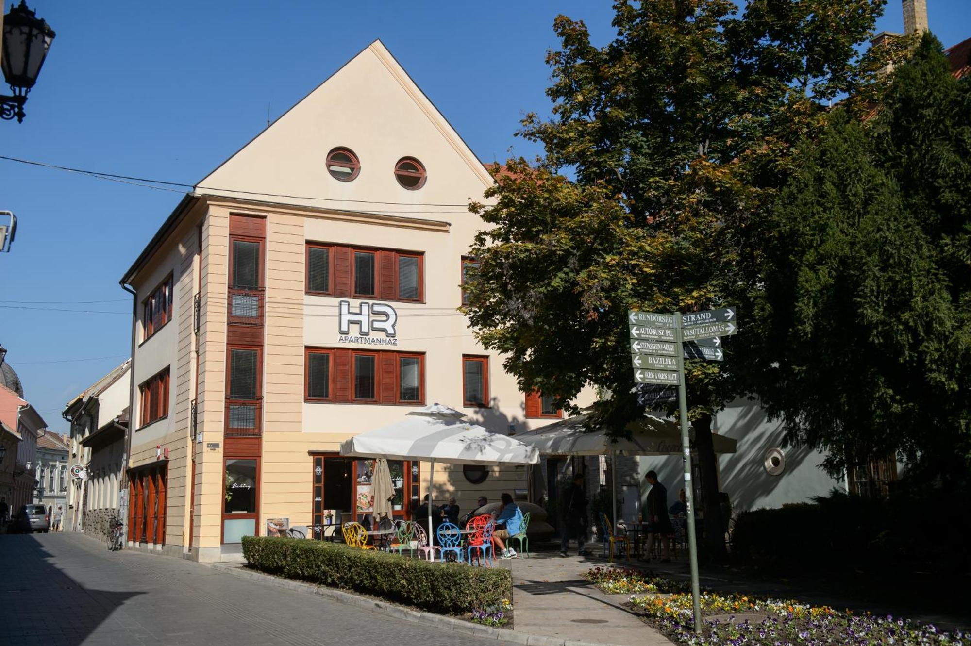 Hr Apartmanhaz Eğri Dış mekan fotoğraf